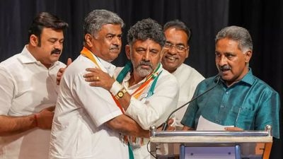 BJP highlights ‘infighting’ in Karnataka Congress, says state will suffer