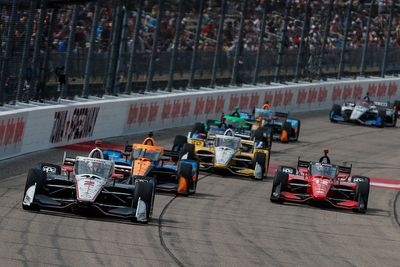 Rosenqvist blames Power for ‘pushing me into marbles’ at Iowa IndyCar restart