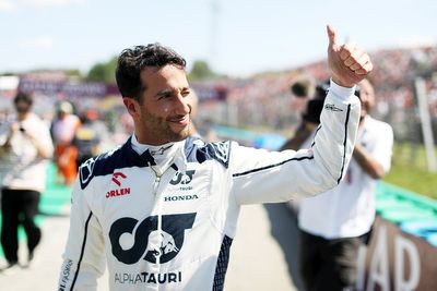 Ricciardo reveals how Alonso chat settled head over F1 break