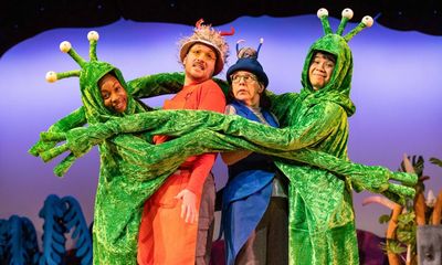 The Smeds and the Smoos review – songs and screams in Donaldson and Scheffler’s jolly voyage