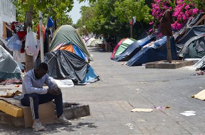 ‘We can’t endure this’: Migrants suffer in extreme Tunisian heat