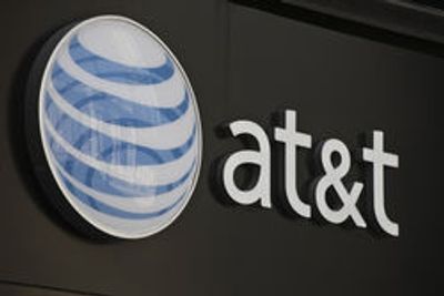 Is AT&T (T) a Good Buy Before Earnings?