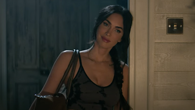 Megan Fox Looks Badass, Is The Only Woman In The Brand New Expendables 4 Poster