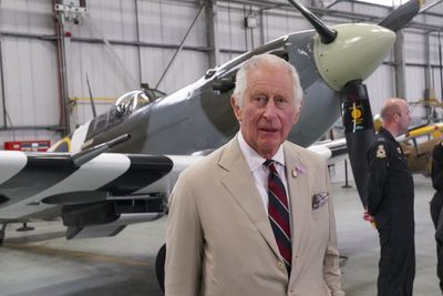 King pays tribute to RAF veterans as he marks Dambusters’ 80th anniversary