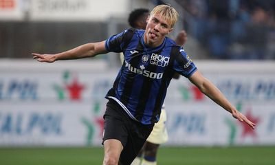 Manchester United unwilling to pay Atalanta over £60m for Rasmus Højlund