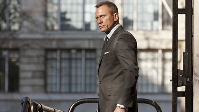 Christopher Nolan Still Wants To Direct A James Bond Movie, And Here's Why That Needs To Happen For Bond 26