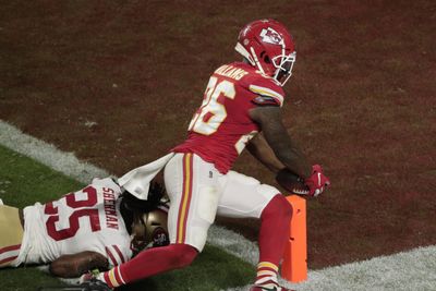 Cardinals work out former Chiefs RB Damien Williams