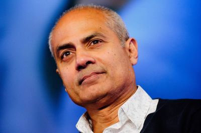 The bowel cancer symptom George Alagiah wished he’d caught earlier