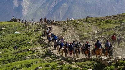 Another batch of over 3,000 pilgrims leaves for Amarnath yatra