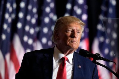 Trump news – live: Georgia grand jury could weigh conspiracy charge as ex-NYPD boss hands docs to Jan 6 probe