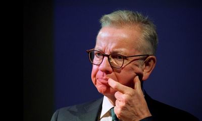 Plan to replace gas boilers with heat pumps should be reviewed, says Gove