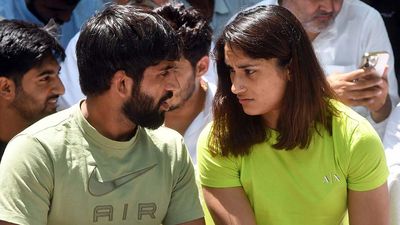 Vinesh, Bajrang could be withdrawn from Asian Games squad if they lose Worlds trials: Ad-hoc panel member
