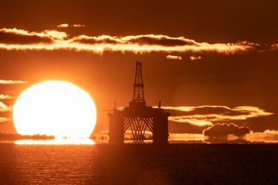 Ministers fail to account for emissions from new North Sea licensing, court told