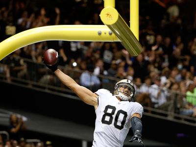 Breaking: New Orleans Saints sign Jimmy Graham to a one-year deal