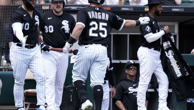 White Sox recalling Yoan Moncada from IL means move to second base for Jake Burger