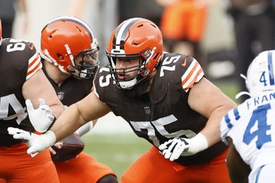 Joel Bitonio hilariously left off of the NFL Top 100 list