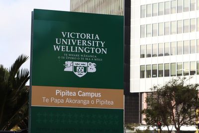 Victoria University politics betting site gets temporary reprieve