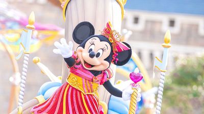 Tokyo Disney Resort Is Getting A Major Genie+ Alternative, And I Wish We Had It At Disneyland And Disney World