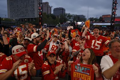 Anonymous Chiefs fan threw shade at Cowboys as Dallas’ training camp kicked off