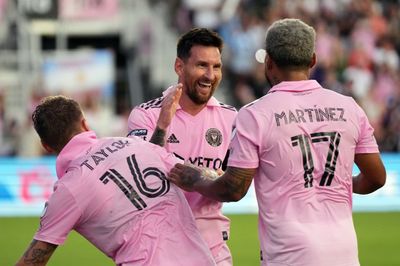 Lionel Messi Scores Two Goals in First 20 Minutes of First Inter Miami Start