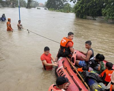 One dead as Typhoon Doksuri batters Philippines, threatens Taiwan