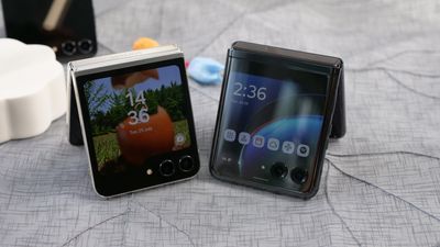 Samsung Galaxy Z Flip 5 Vs. Motorola Razr+: It’s closer than ever