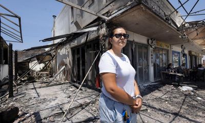 ‘Living hell’: Rhodes residents criticise response to wildfires