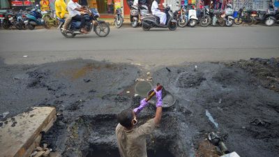 530 districts reported as free of manual scavenging: Centre