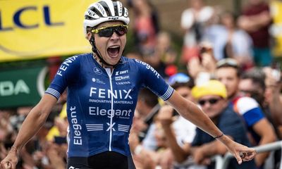 Tour de France Femmes: Yara Kastelijn goes on her own to snare stage four win
