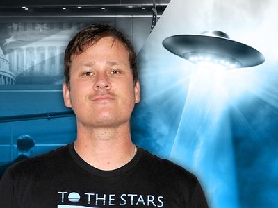 Tom DeLonge left Blink-182 for an alien adventure. Now back on tour, his UFO mission is taking off in Congress