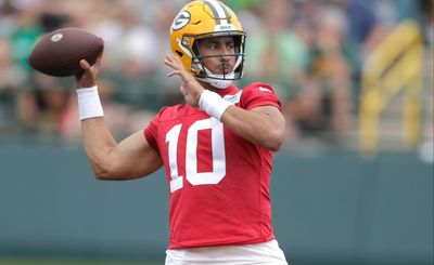 Aaron Rodgers texted Jordan Love ahead of first training camp as Packers QB1