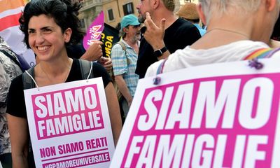 Italian parliament approves bill to criminalise surrogacy abroad