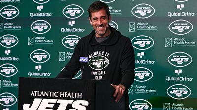 NFL World Reacts To Aaron Rodgers Taking Massive Pay Cut With Jets