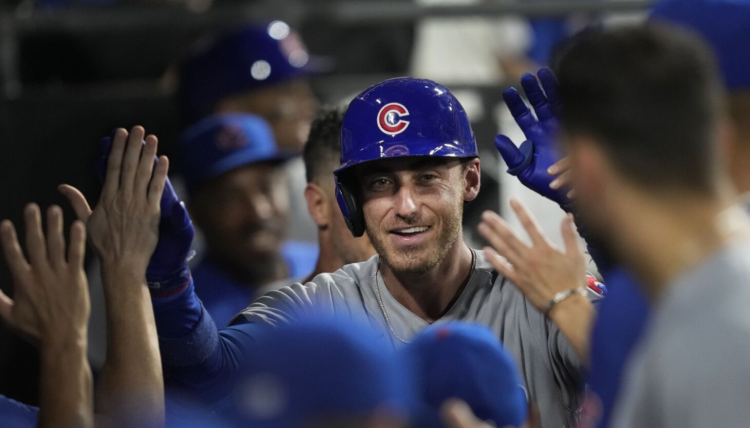 Dansby Swanson's first taste of Crosstown Classic is sweet as Cubs win 4th  straight - Chicago Sun-Times