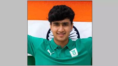 Som sets the bar high