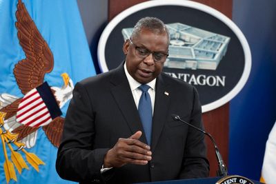 US Defense Secretary Austin meets with Papua New Guinea leaders about boosting security ties