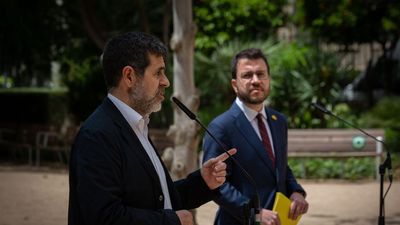 Pro-Independence Movement Seeks Unity And Negotiations In Catalan Parliament