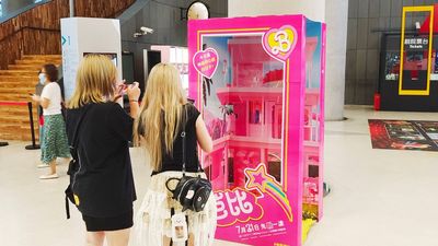 Mattel Beats Earnings Estimates, Sees Potential In Barbie Movie