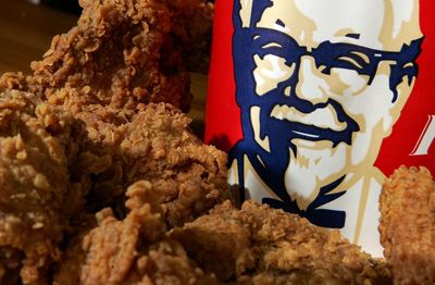 British Airways passengers served KFC on flight after meal service problems