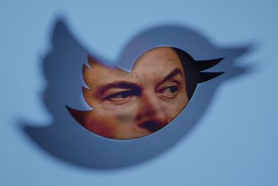 Elon Musk’s mood swings at Twitter made his ‘fanatical inner circle’ too afraid to tell him the truth, says ex-Twitter exec