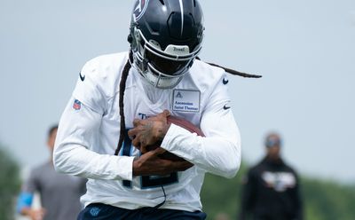 Full breakdown of Titans WR DeAndre Hopkins’ contract revealed