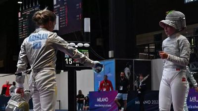 Watch: Ukrainian fencer Olha Kharlan disqualified for not shaking Russian opponent's hand