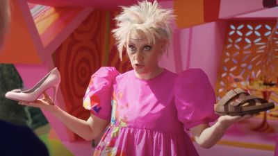 The ‘Brilliant’ Weird Barbie Line Kate McKinnon Improvised At The End Of The Barbie Movie