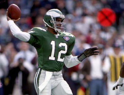 Eagles tease the release of alternate Kelly Green throwback uniforms