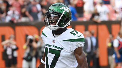 Jets Star Wide Receiver Seen Limping Off Practice Field With Apparent Injury