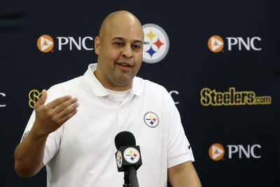 Steelers GM Omar Khan on contract for LB Alex Highsmith: 'I really hope  Alex is here for a long time'