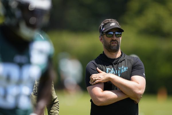 Sean Desai implementing principles in first camp as Eagles defensive  coordinator – Trentonian