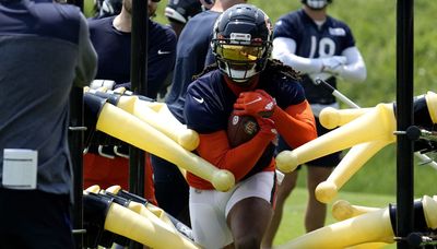 Bears’ D’Onta Foreman: I’d tell young players to not play RB