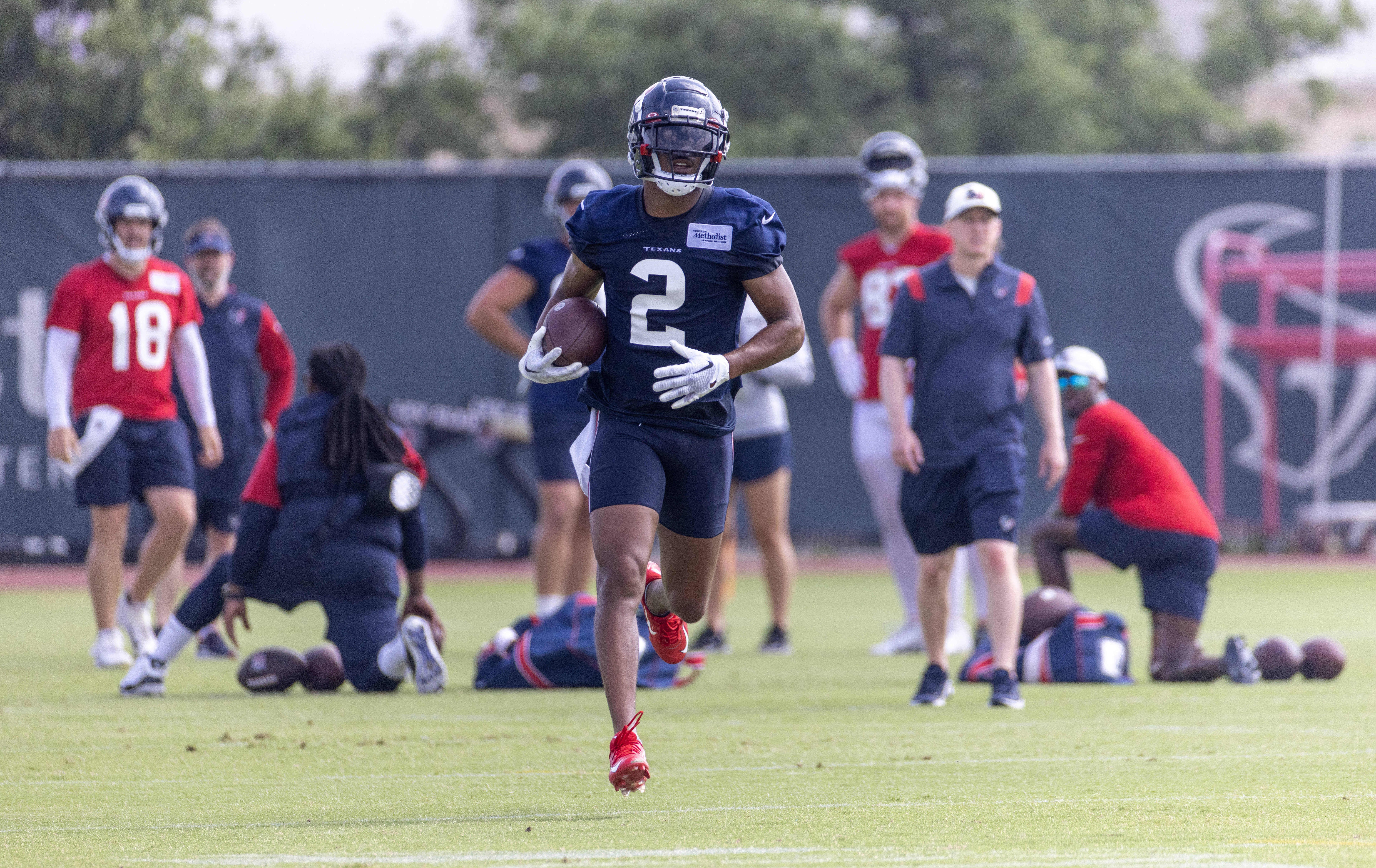 Texans training camp: Jalen Pitre on JUGS machine before interview