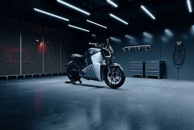This Electric Motorcycle’s Modular Battery and Motor Make It Nearly Future-Proof